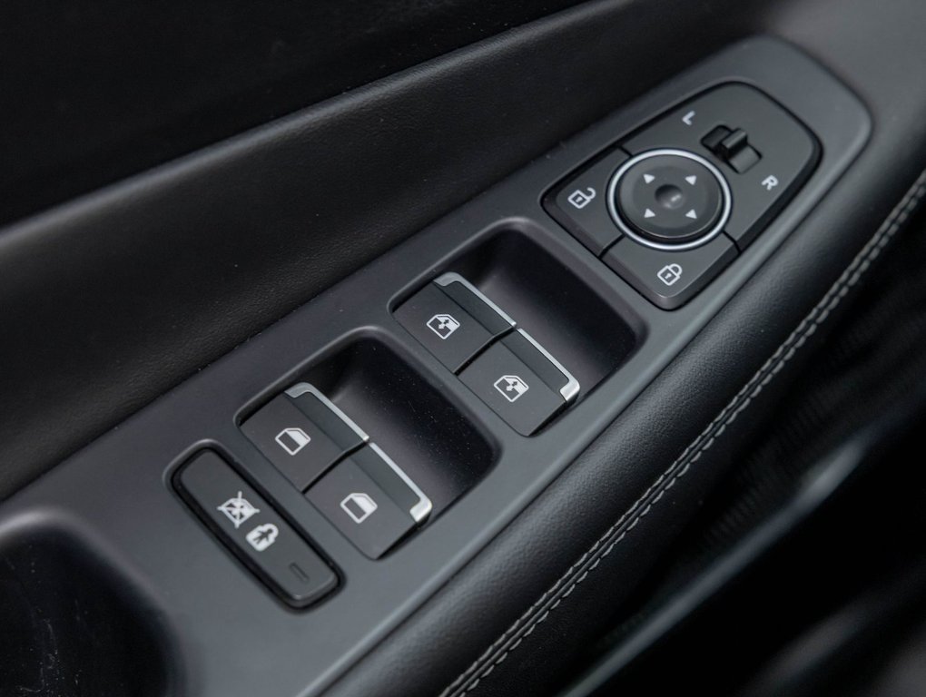 2020 Hyundai Santa Fe in St-Jérôme, Quebec - 27 - w1024h768px