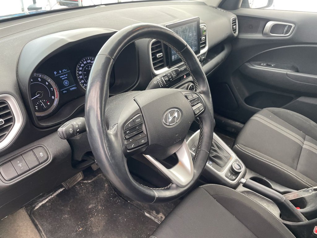 2021 Hyundai Venue in St-Jérôme, Quebec - 4 - w1024h768px