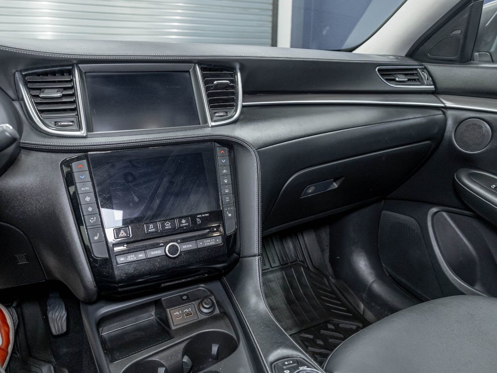 2023 Infiniti QX50 in St-Jérôme, Quebec - 20 - w1024h768px