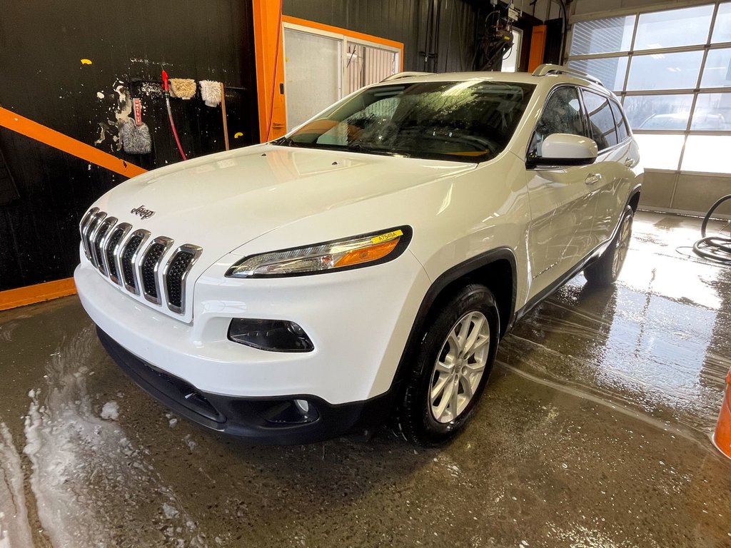 2016 Jeep Cherokee in St-Jérôme, Quebec - 1 - w1024h768px