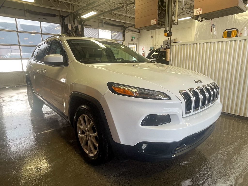 2016 Jeep Cherokee in St-Jérôme, Quebec - 9 - w1024h768px