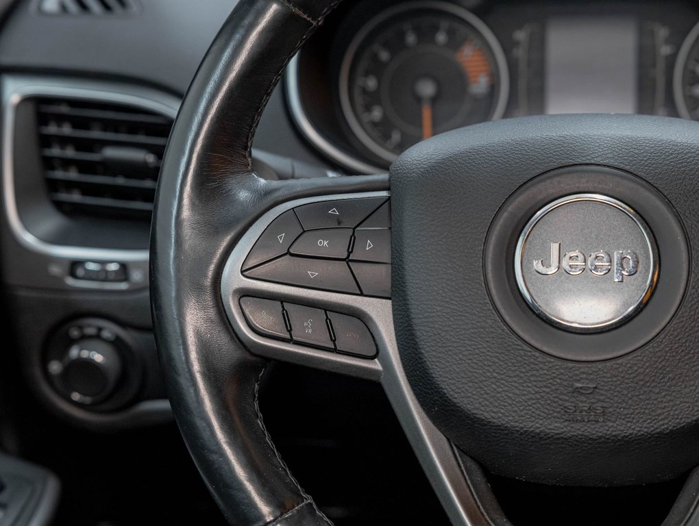 2019 Jeep Cherokee in St-Jérôme, Quebec - 14 - w1024h768px