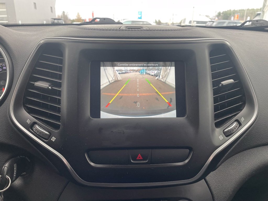 2019 Jeep Cherokee in St-Jérôme, Quebec - 13 - w1024h768px