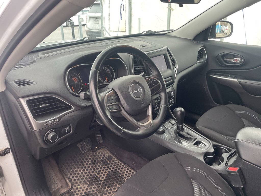 2019 Jeep Cherokee in St-Jérôme, Quebec - 4 - w1024h768px