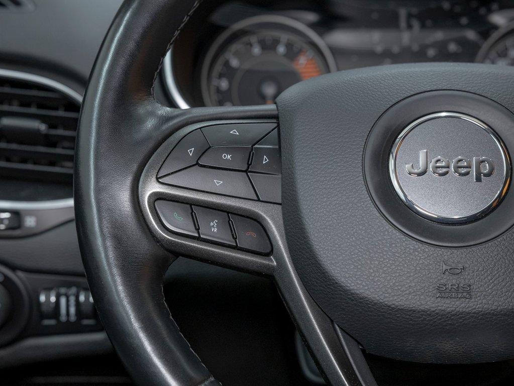 2021 Jeep Cherokee in St-Jérôme, Quebec - 14 - w1024h768px
