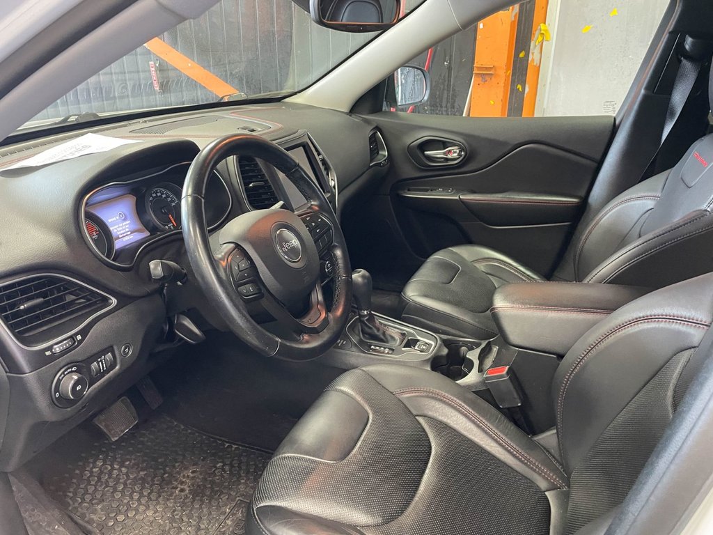 Jeep Cherokee  2021 à St-Jérôme, Québec - 3 - w1024h768px