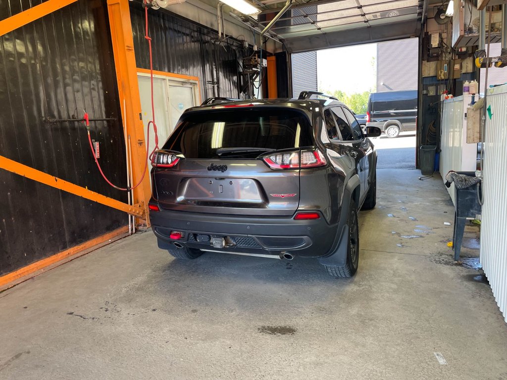 2023 Jeep Cherokee in St-Jérôme, Quebec - 9 - w1024h768px