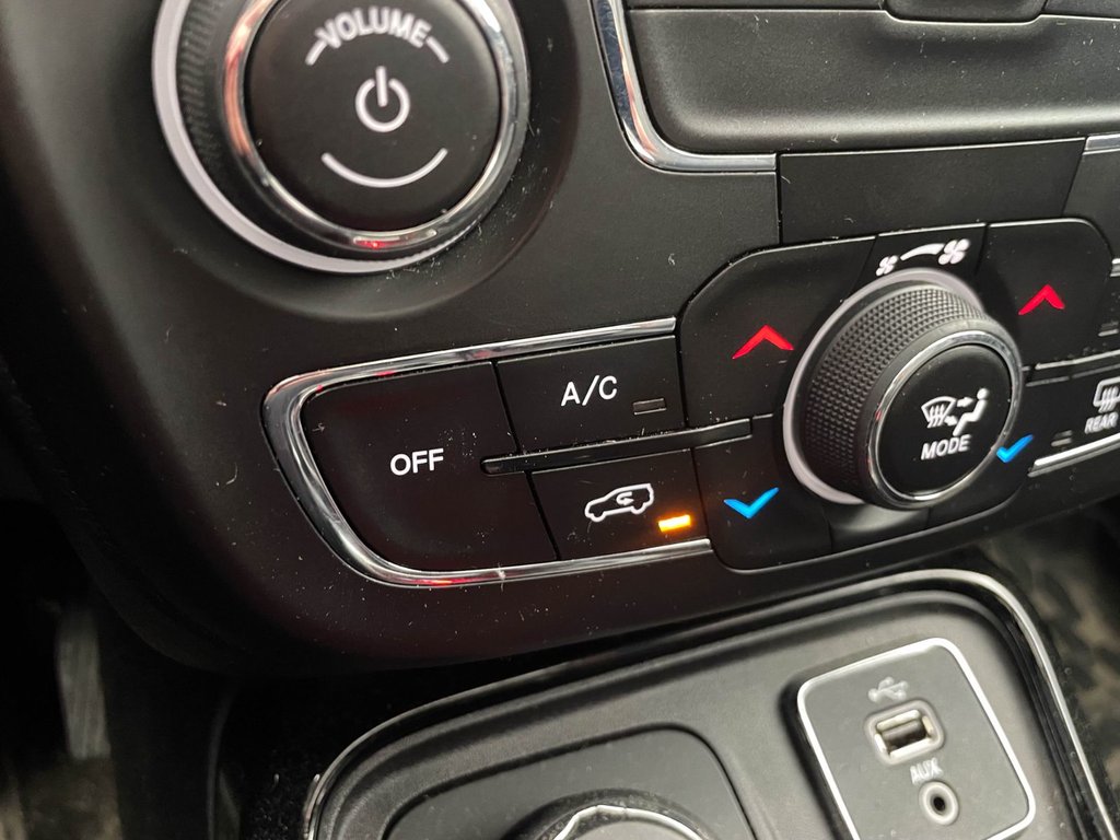 2018 Jeep Compass in St-Jérôme, Quebec - 17 - w1024h768px