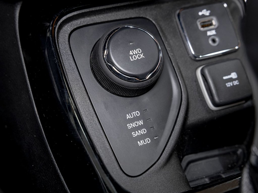 Jeep Compass  2018 à St-Jérôme, Québec - 24 - w1024h768px