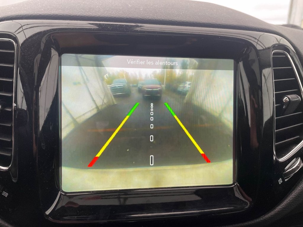 2018 Jeep Compass in St-Jérôme, Quebec - 16 - w1024h768px