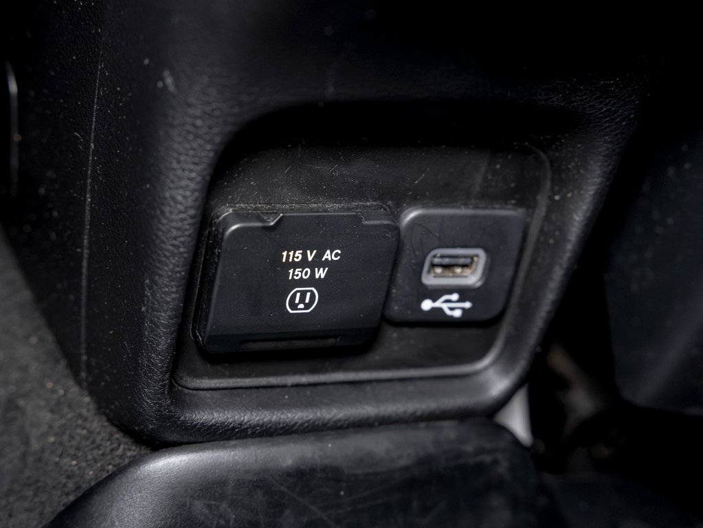 Jeep Compass  2018 à St-Jérôme, Québec - 32 - w1024h768px