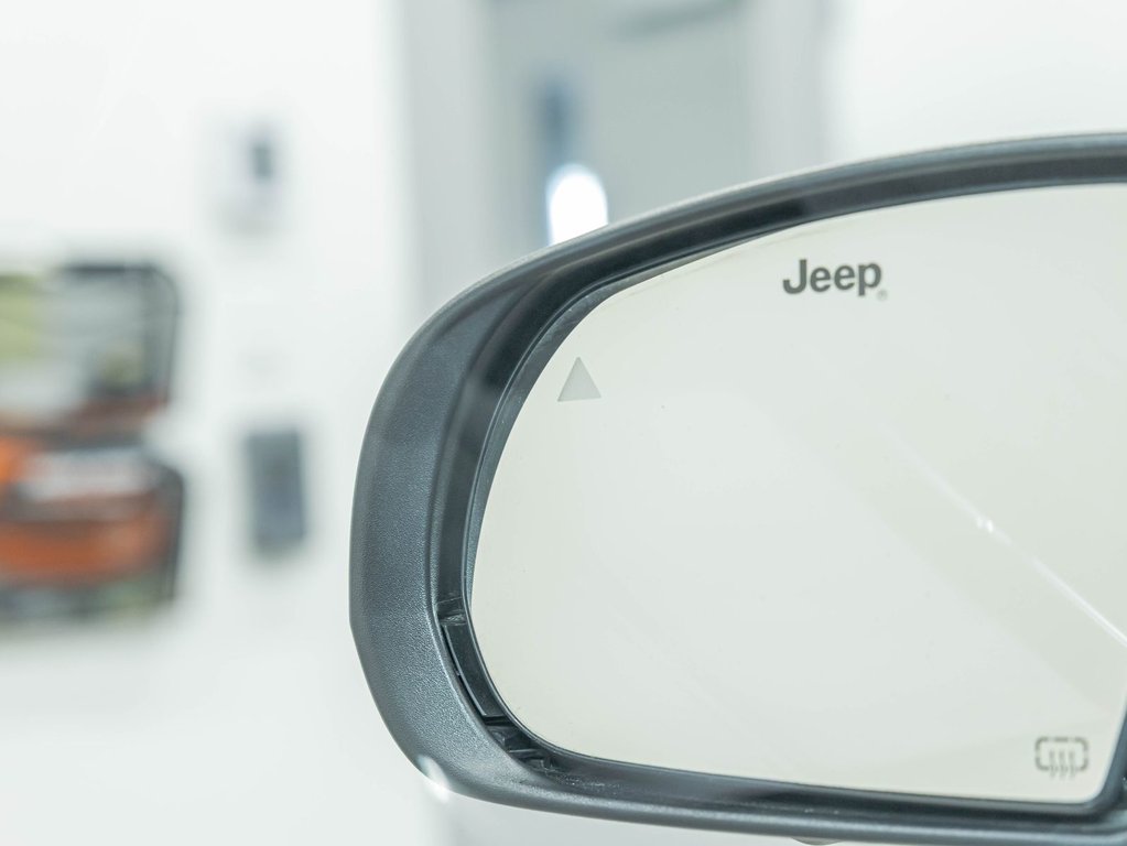 Jeep Compass  2022 à St-Jérôme, Québec - 34 - w1024h768px