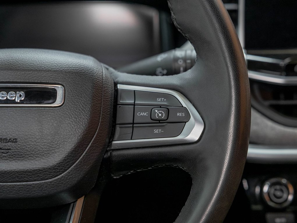 Jeep Compass  2023 à St-Jérôme, Québec - 15 - w1024h768px
