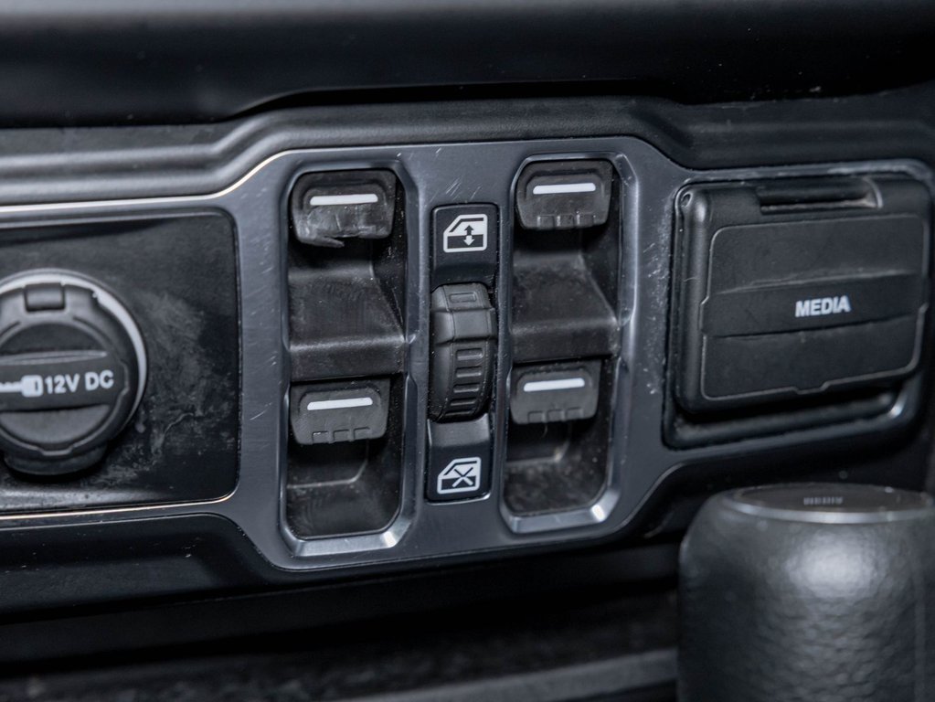 Jeep Gladiator  2023 à St-Jérôme, Québec - 23 - w1024h768px