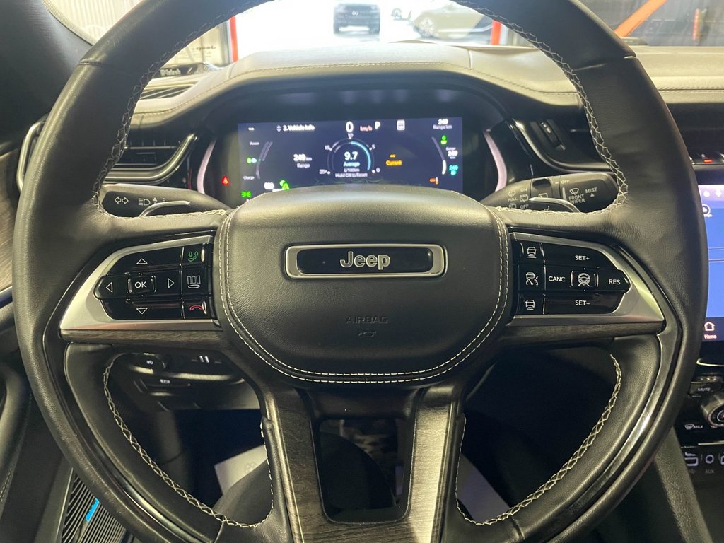 Jeep Grand Cherokee 4xe  2023 à St-Jérôme, Québec - 17 - w1024h768px