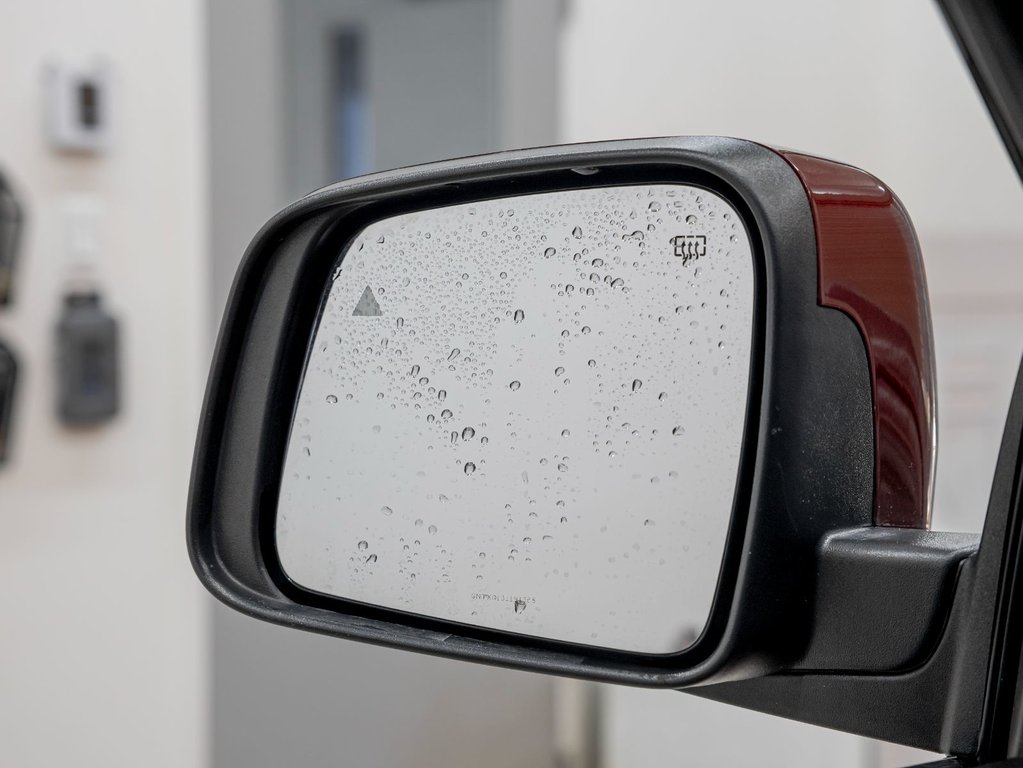 2019 Jeep Grand Cherokee in St-Jérôme, Quebec - 35 - w1024h768px