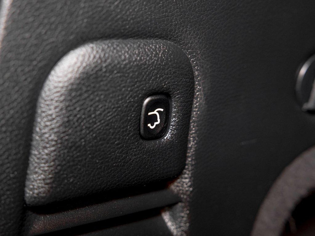 2019 Jeep Grand Cherokee in St-Jérôme, Quebec - 34 - w1024h768px