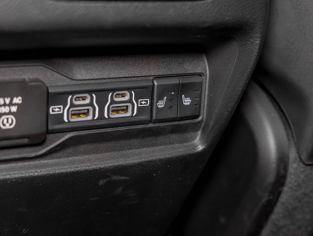 2022 Jeep Grand Cherokee in St-Jérôme, Quebec - 32 - w1024h768px