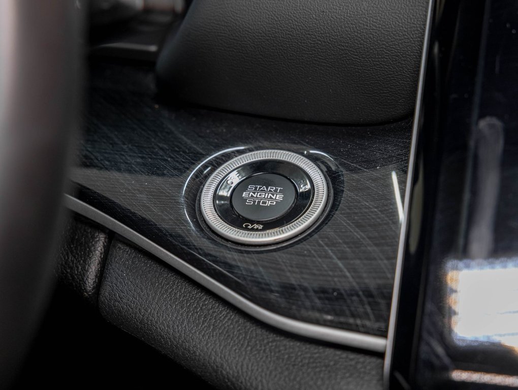 2022 Jeep Grand Cherokee in St-Jérôme, Quebec - 29 - w1024h768px