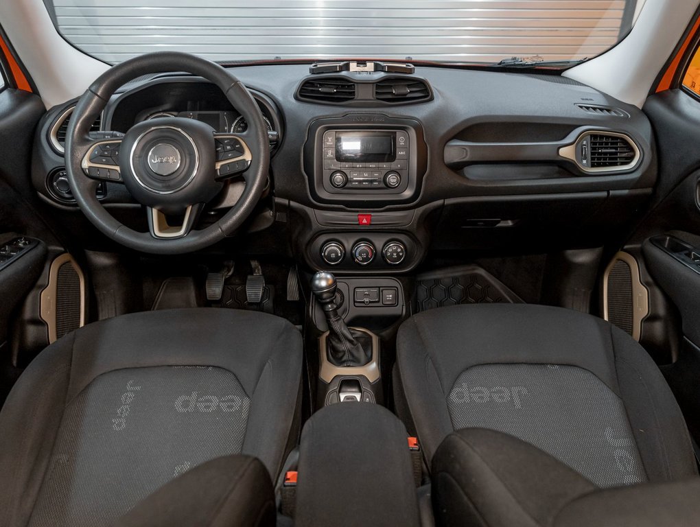 Jeep Renegade  2016 à St-Jérôme, Québec - 11 - w1024h768px