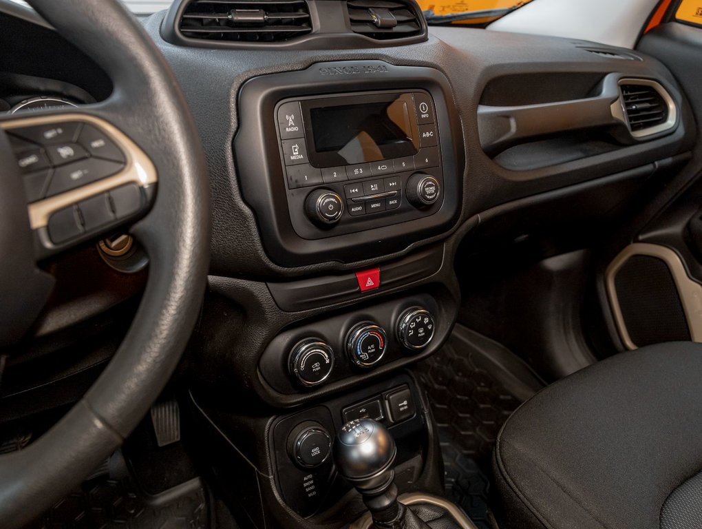 2016 Jeep Renegade in St-Jérôme, Quebec - 16 - w1024h768px