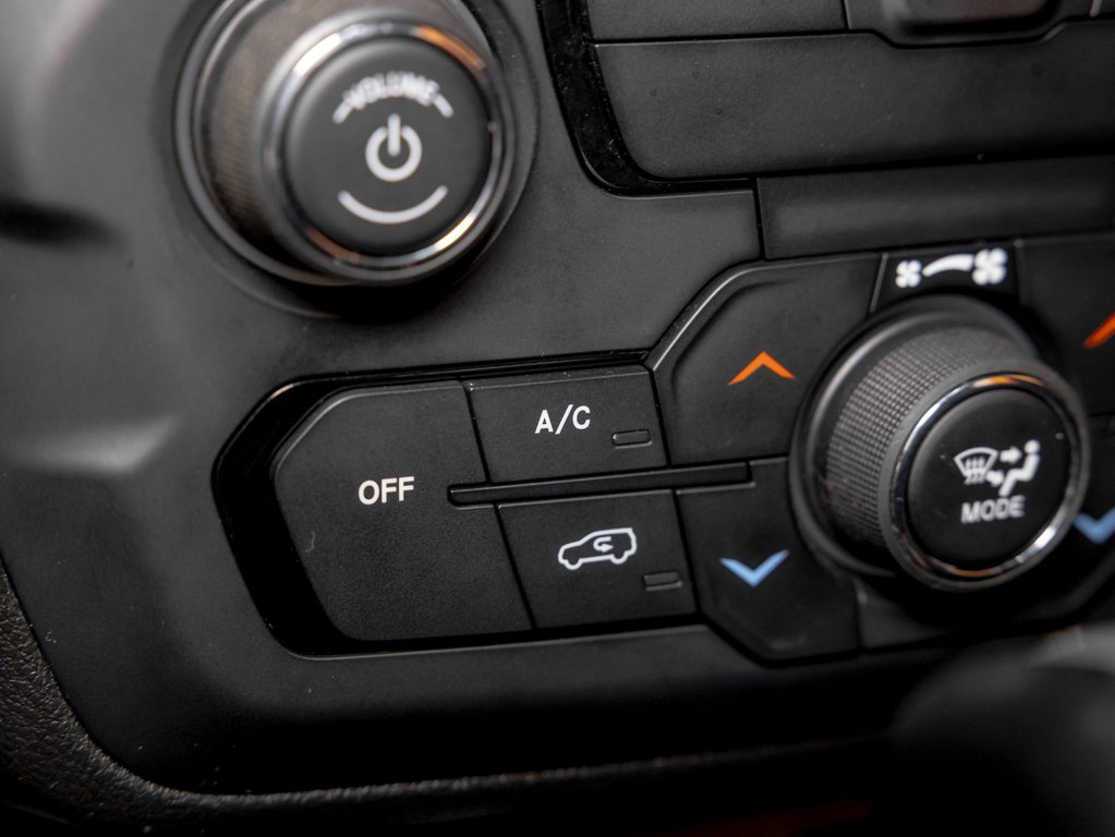 Jeep Renegade  2019 à St-Jérôme, Québec - 22 - w1024h768px