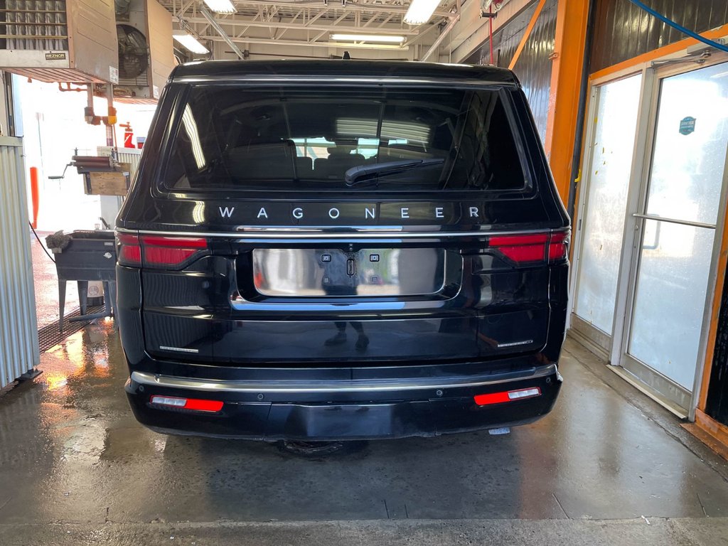 Jeep Wagoneer  2023 à St-Jérôme, Québec - 8 - w1024h768px