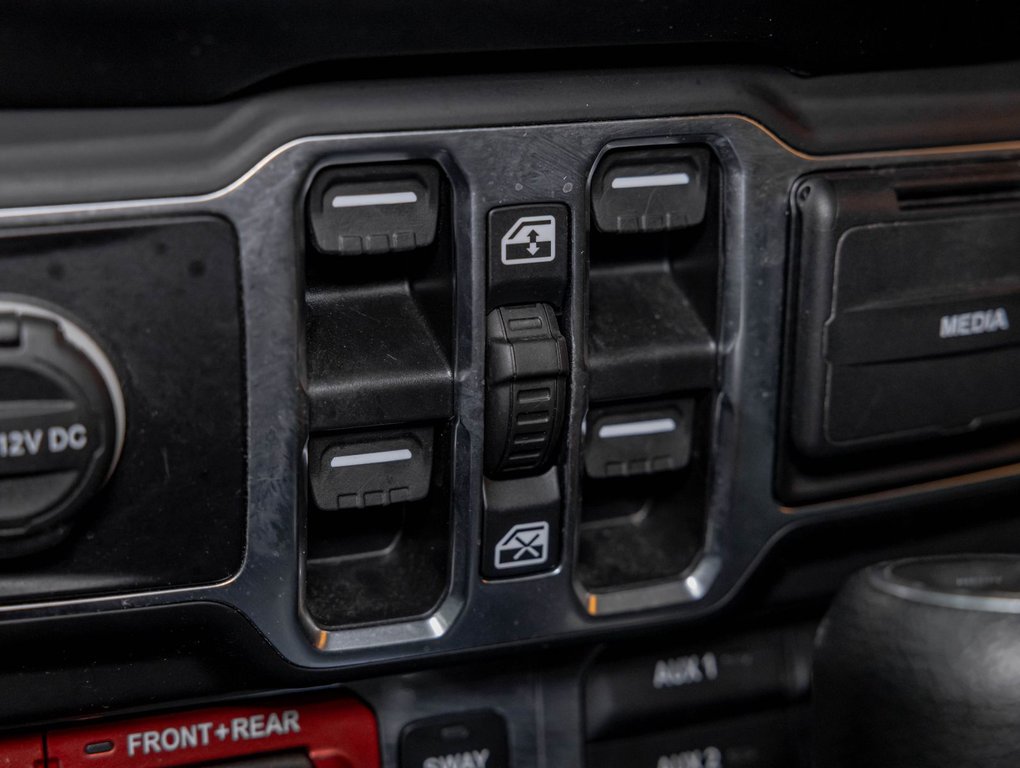 Jeep Wrangler 4xe  2023 à St-Jérôme, Québec - 23 - w1024h768px