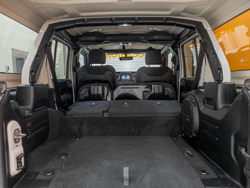 Jeep Wrangler 4xe  2023 à St-Jérôme, Québec - 32 - w1024h768px