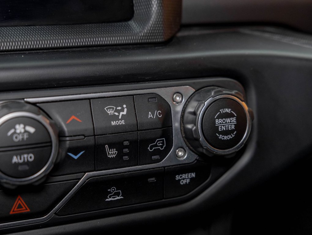 Jeep Wrangler 4xe  2023 à St-Jérôme, Québec - 21 - w1024h768px