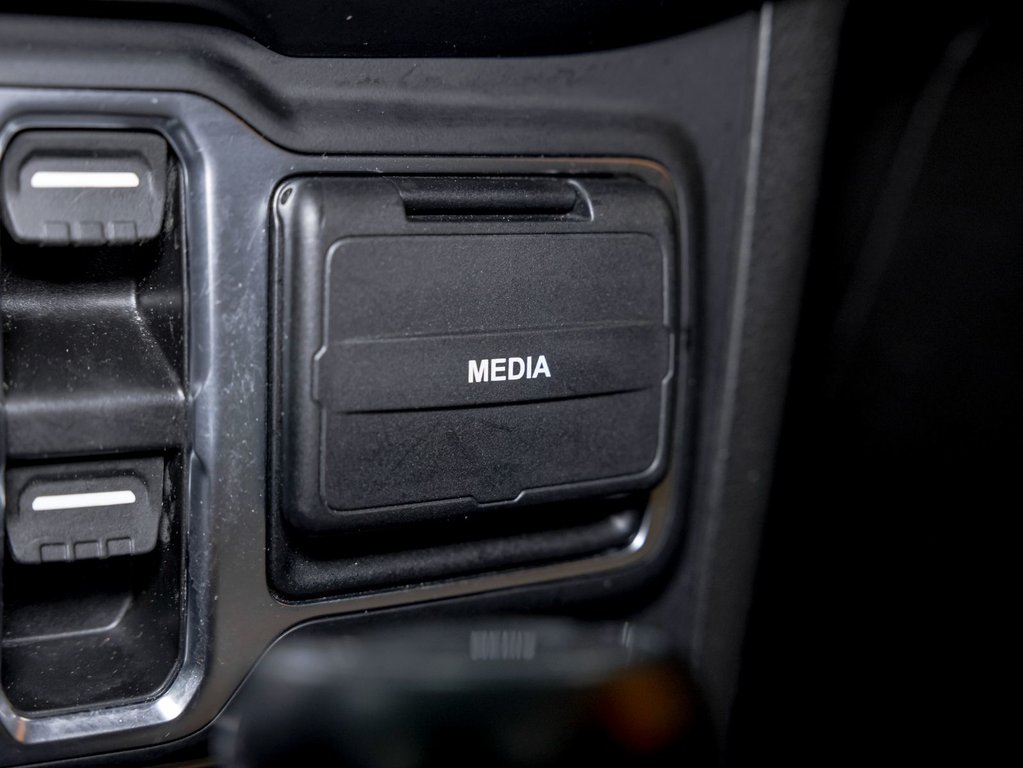 Jeep Wrangler 4xe  2023 à St-Jérôme, Québec - 25 - w1024h768px