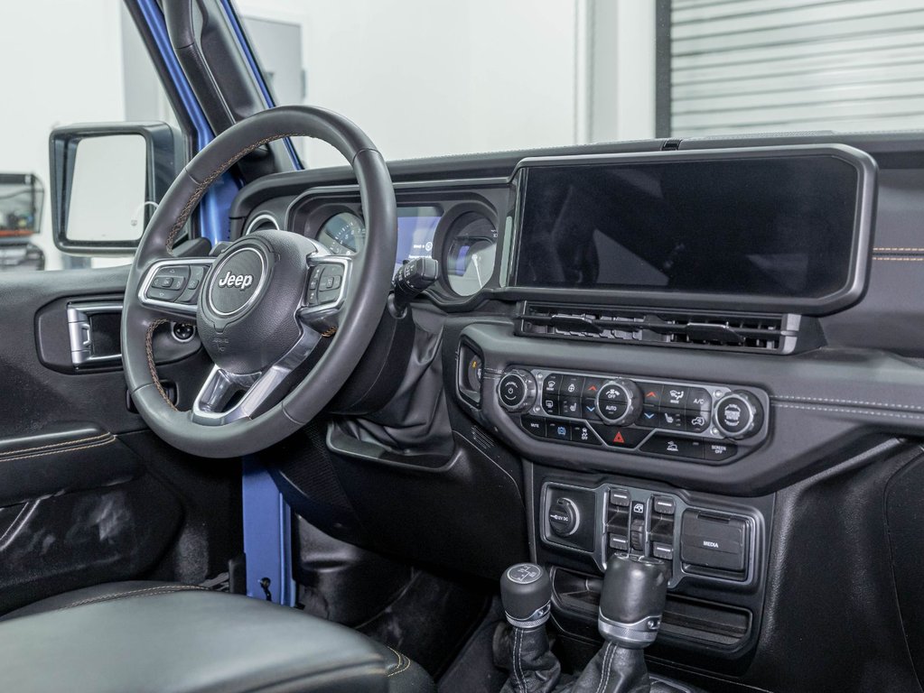 2024 Jeep Wrangler 4xe in St-Jérôme, Quebec - 28 - w1024h768px