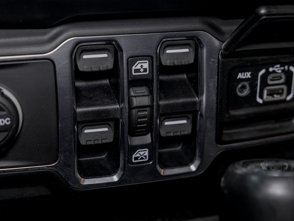 2020 Jeep Wrangler in St-Jérôme, Quebec - 24 - w1024h768px