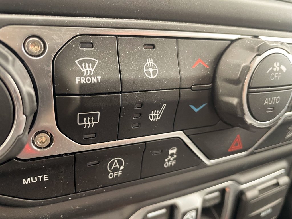 2020 Jeep Wrangler in St-Jérôme, Quebec - 12 - w1024h768px