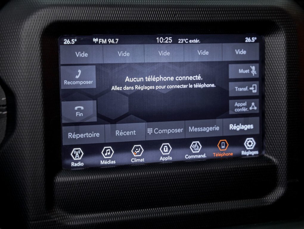 2020 Jeep Wrangler in St-Jérôme, Quebec - 17 - w1024h768px