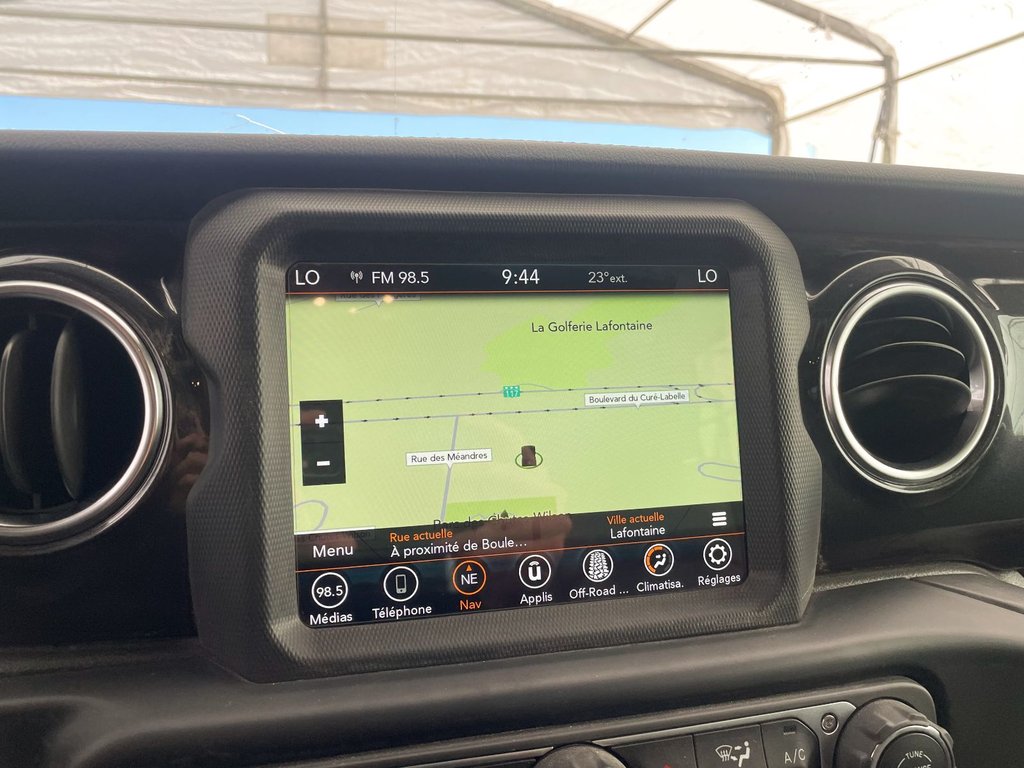 Jeep Wrangler  2020 à St-Jérôme, Québec - 3 - w1024h768px
