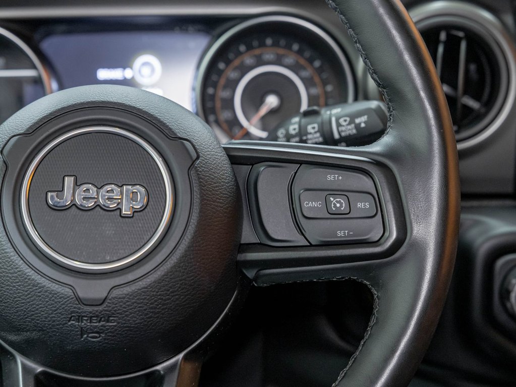 Jeep Wrangler  2021 à St-Jérôme, Québec - 15 - w1024h768px