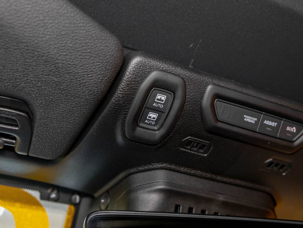 2023 Jeep Wrangler in St-Jérôme, Quebec - 27 - w1024h768px