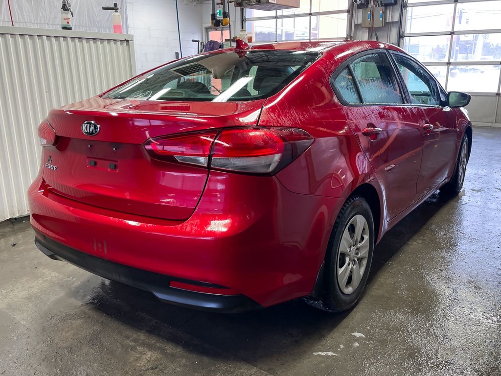 2018 Kia Forte in St-Jérôme, Quebec - 8 - w1024h768px