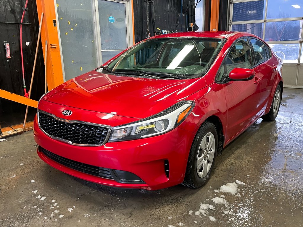 2018 Kia Forte in St-Jérôme, Quebec - 1 - w1024h768px