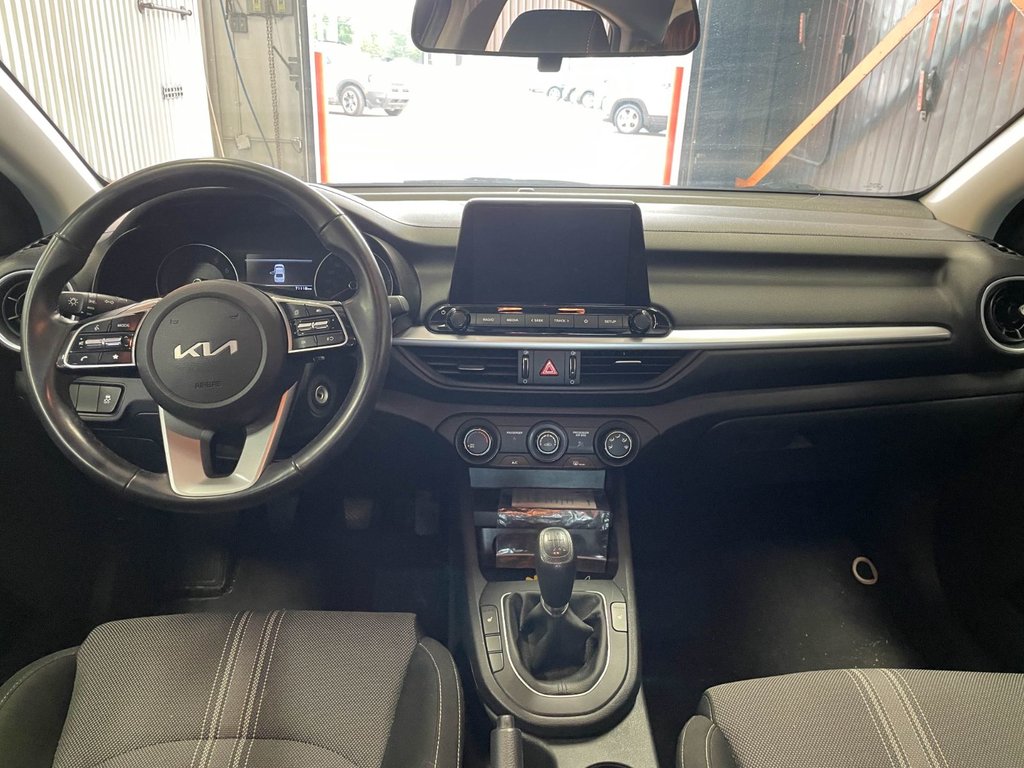 Kia Forte  2022 à St-Jérôme, Québec - 10 - w1024h768px