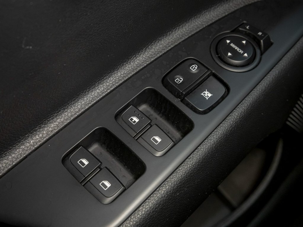 Kia Rio  2022 à St-Jérôme, Québec - 24 - w1024h768px