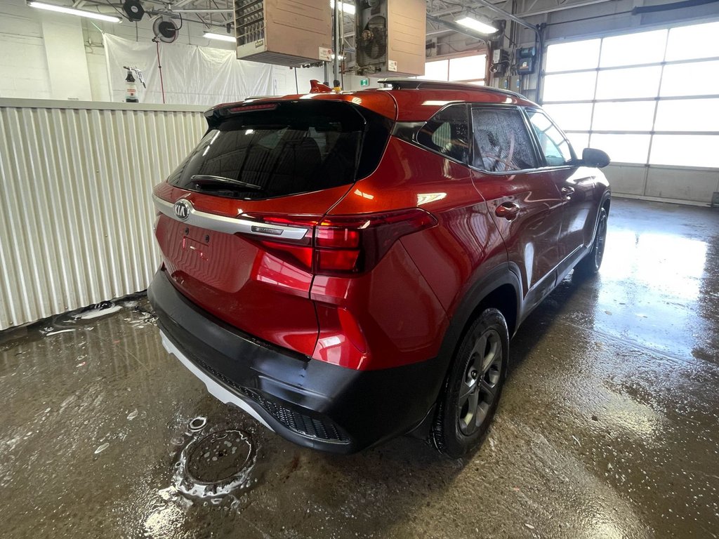 2021 Kia Seltos in St-Jérôme, Quebec - 8 - w1024h768px
