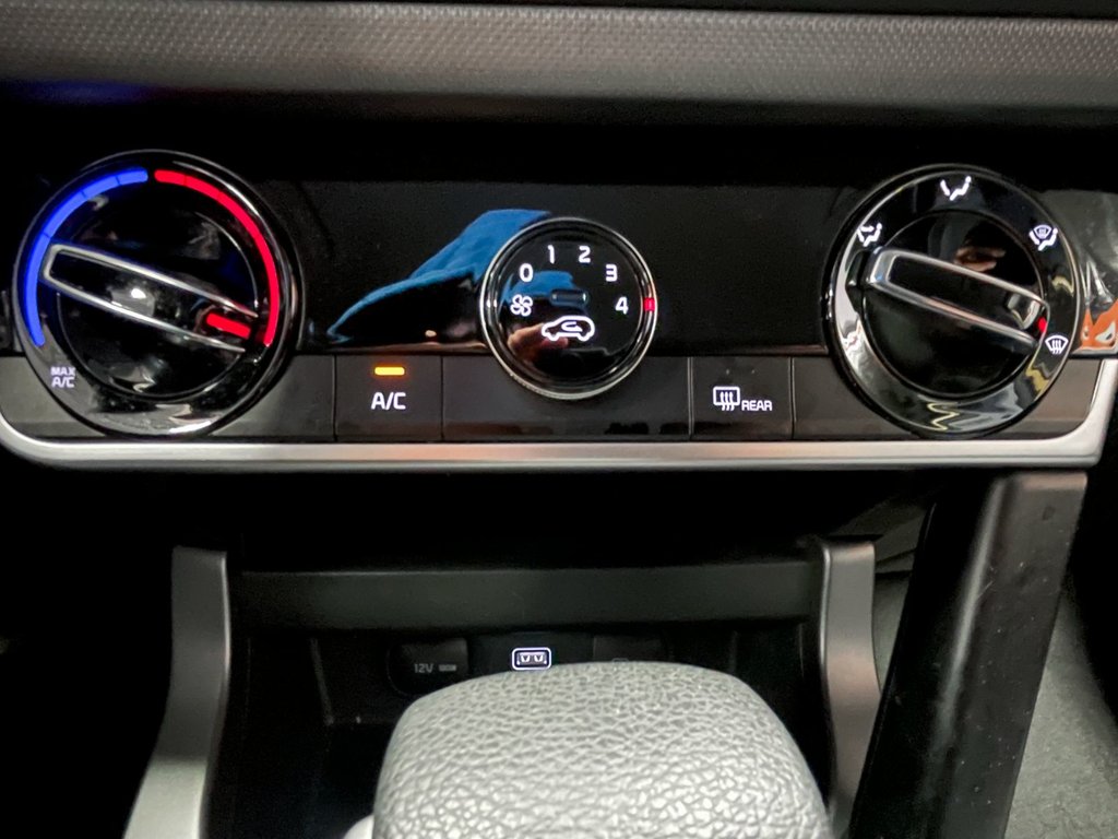 Kia Seltos  2023 à St-Jérôme, Québec - 14 - w1024h768px