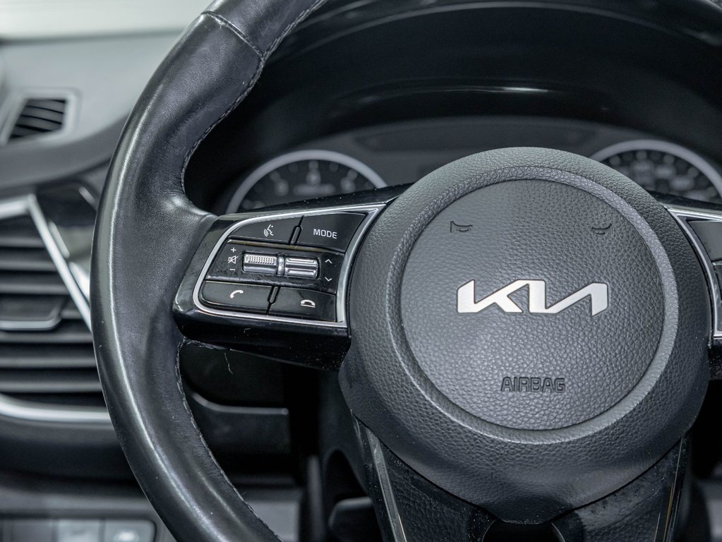 2023 Kia Seltos in St-Jérôme, Quebec - 16 - w1024h768px