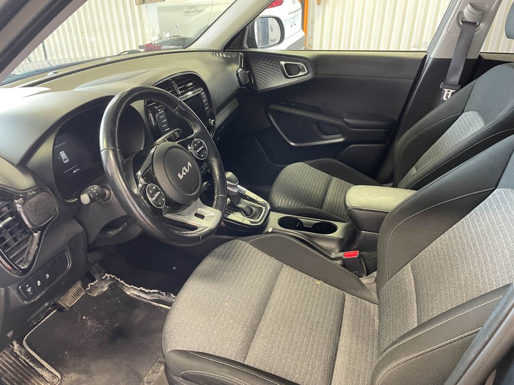 Kia Soul  2023 à St-Jérôme, Québec - 3 - w1024h768px