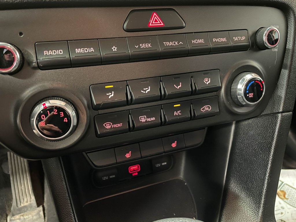 2020 Kia Sportage in St-Jérôme, Quebec - 12 - w1024h768px