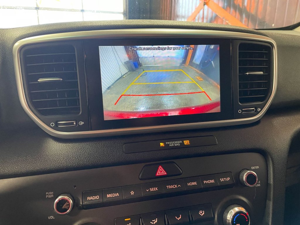 2020 Kia Sportage in St-Jérôme, Quebec - 13 - w1024h768px