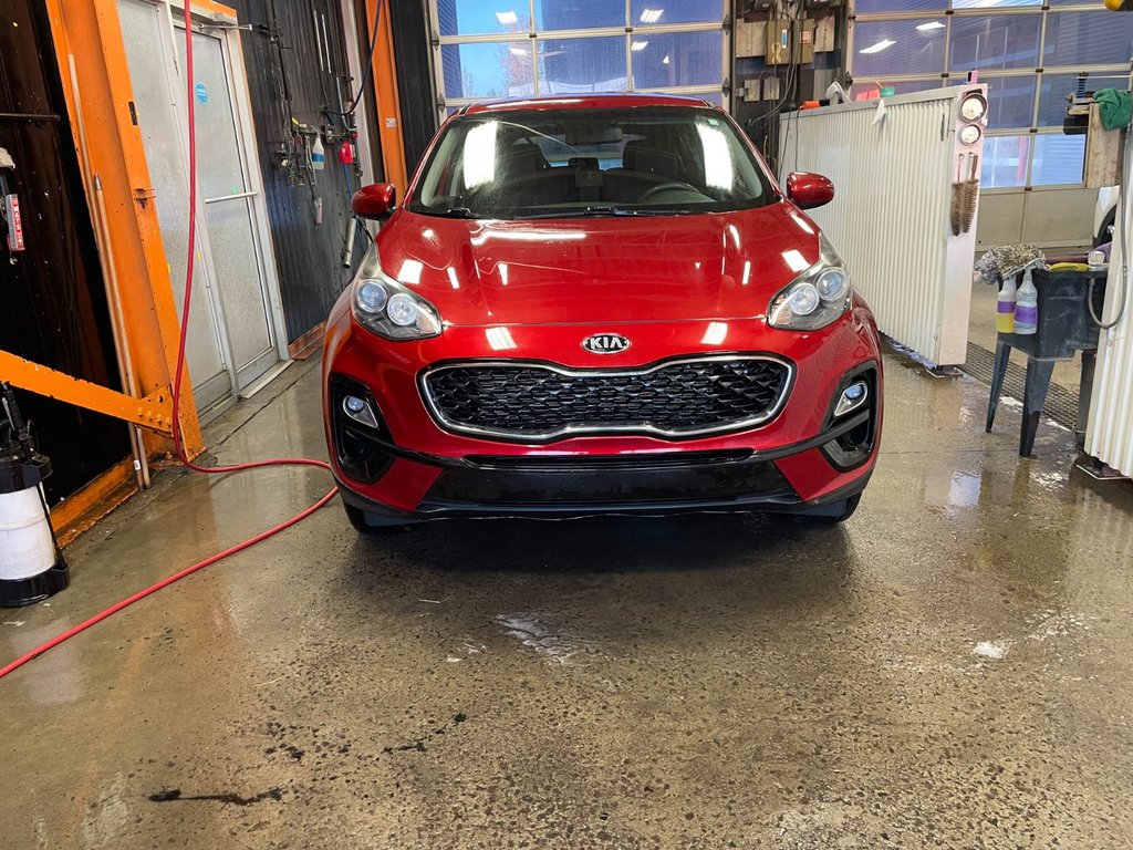 2020 Kia Sportage in St-Jérôme, Quebec - 4 - w1024h768px