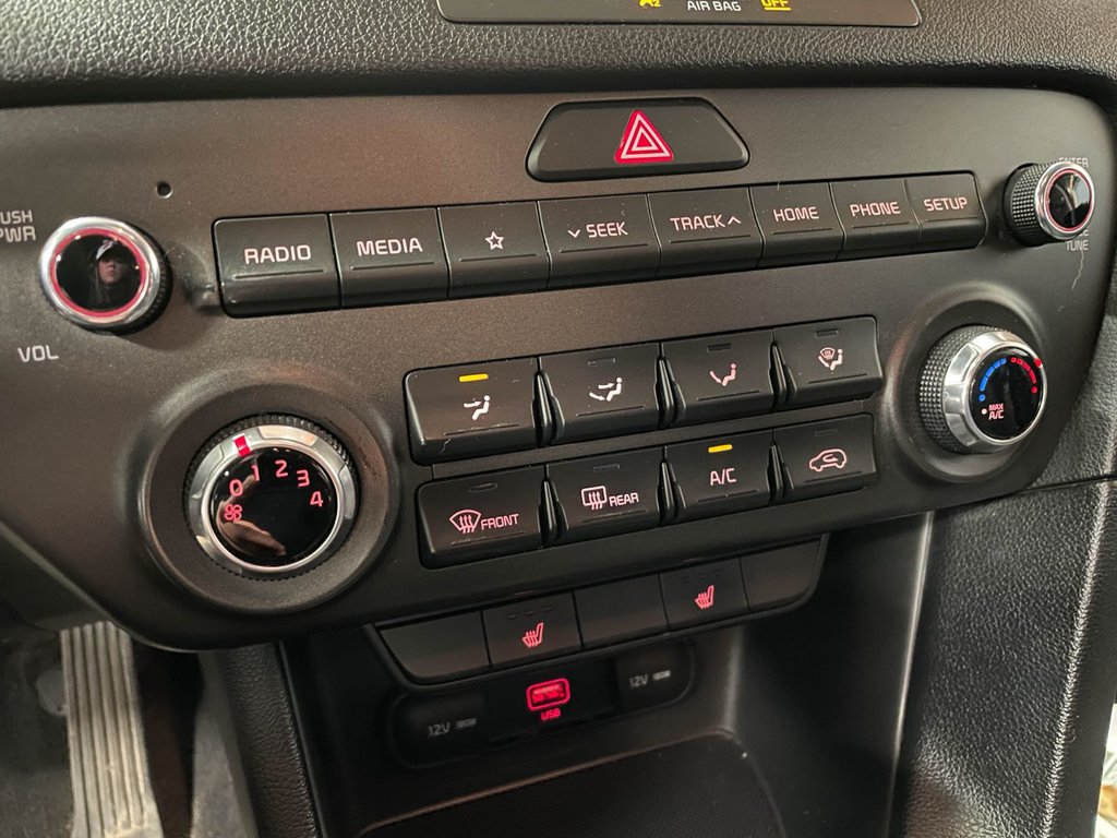 2020 Kia Sportage in St-Jérôme, Quebec - 14 - w1024h768px